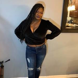 Meet your Posher, Kayla